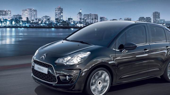 2009 Citroen C3 Running In Black Side Pose